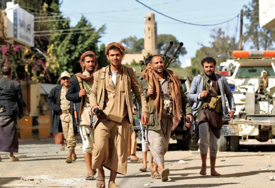  الحوثيون يؤجرون المدارس الحكومية... ما القصة؟